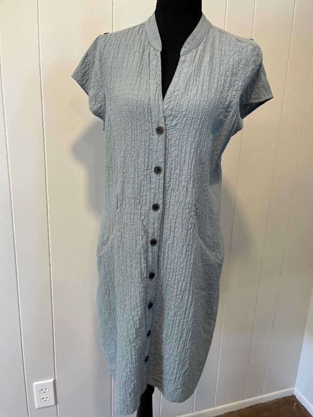 Eastern Mountain Sports Techwick Traveler Wrinkle Resistant Shirt Dress sz M